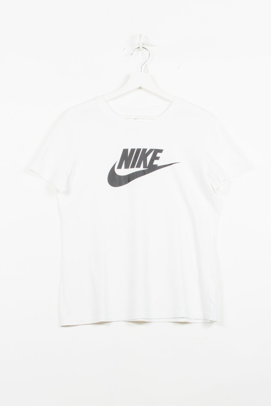 Nike T-Shirt in Weiß, M