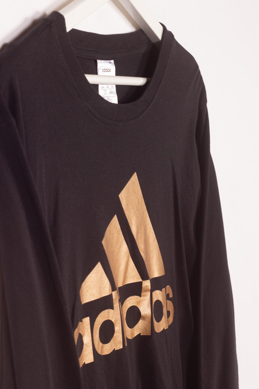 Adidas T-Shirt in Schwarz, L