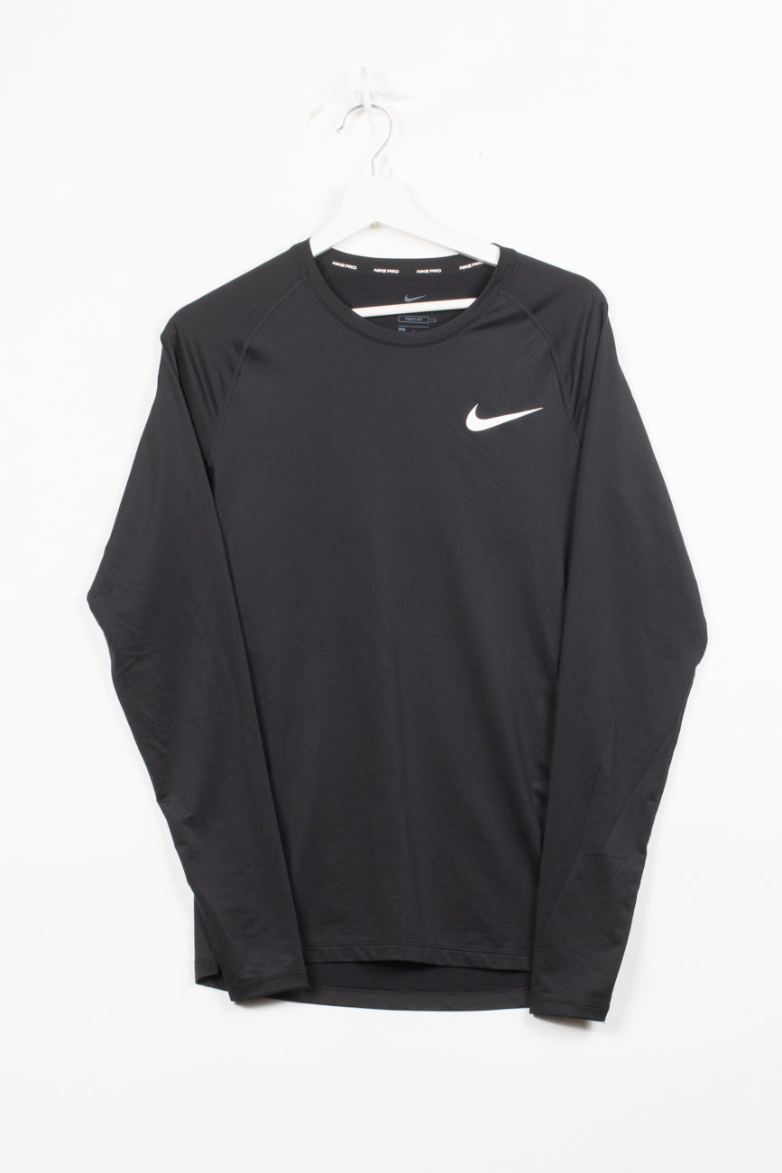 Nike T-Shirt in Schwarz, M
