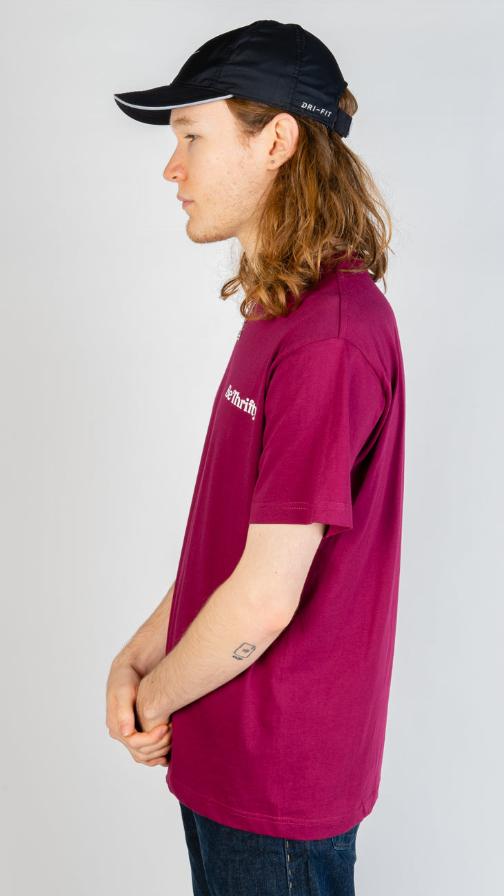 BeThrifty "Essential" T-Shirt in Rot